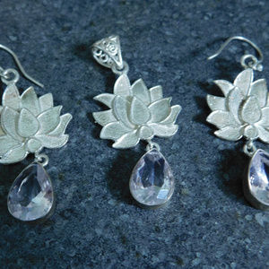 Matching Set - Lotus Flower - Earrings & Pendant